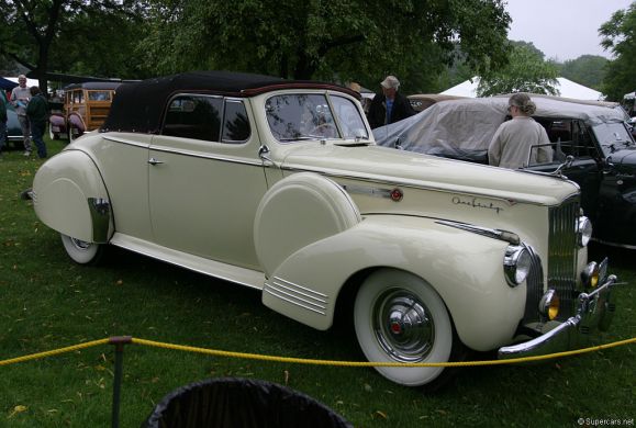 1941 Packard 140 Convertible Coupe