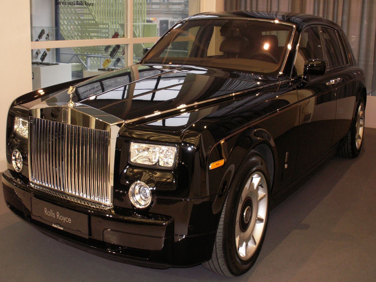 Rolls-Royce Phantom