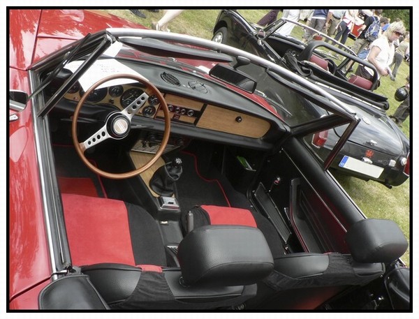 Fiat_124_03